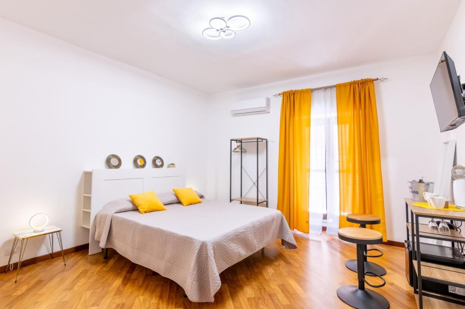 Talia - Central And Elegant Suites In The Heart Of Palermo Bagian luar foto